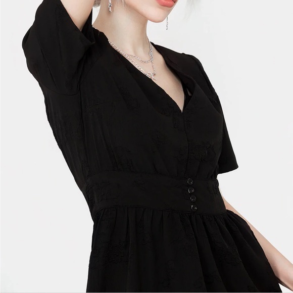 Medea Jacquard V-Neck Midaxi
Dress (BWT) - Picture 4 of 8